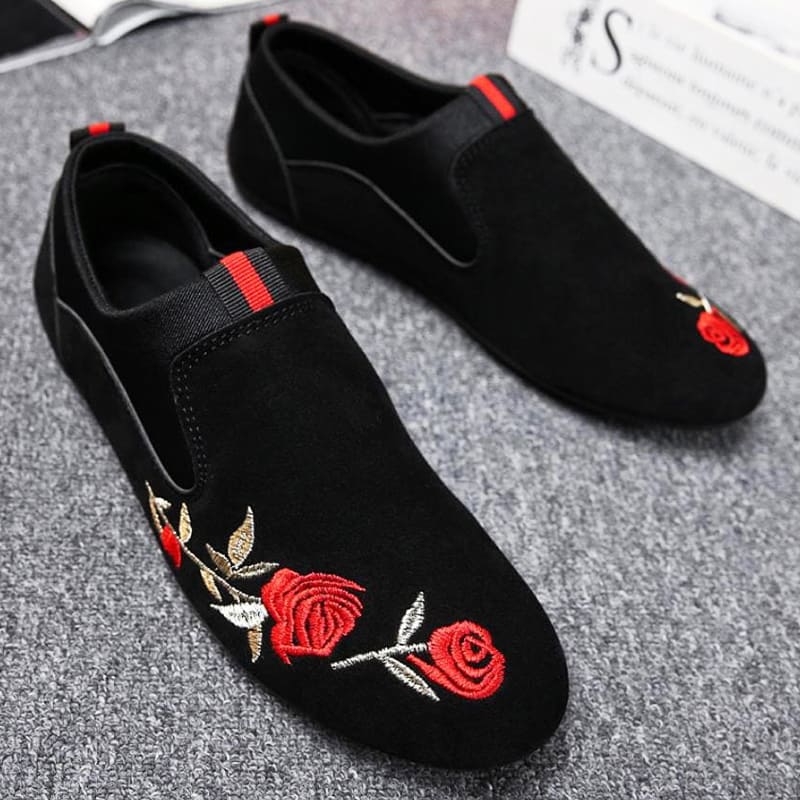 Mocassini Casual Neri Con Rose Ricamate